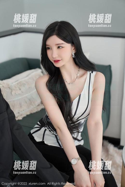 秀人网 - 你信不信绯月樱-Chery穿的棉袜，原图也是无圣光状态下的绝美！