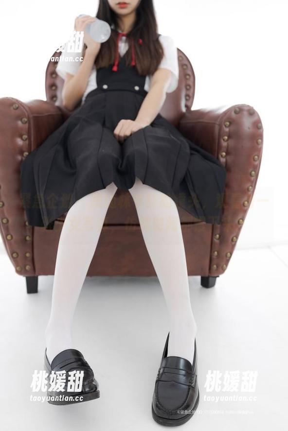 紧急企划 - 跟随林书辞的镜头，观看每一张少女写真，仿佛时间都慢下来！