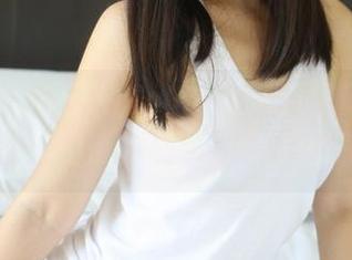 美媛馆 – 伊小七MoMo的海边日记：写真套图，淡淡的咸香与自由的气息