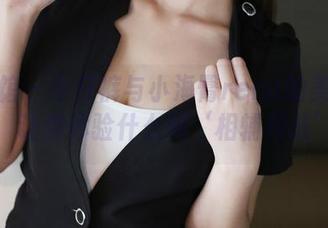 美媛馆 – 牛仔裤与小海臀rena的美图组合，让你体验什么叫‘相辅相成’！