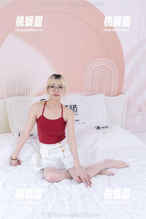 袜啵啵-稚予 袜啵啵 - 黑丝大腿袜与稚予:你的下载里会不会多一丝小调皮?