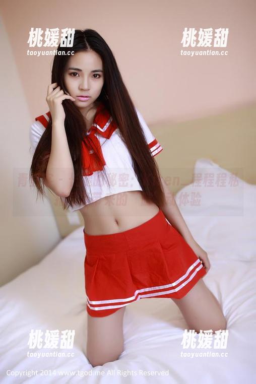 青豆客 - 长腿的秘密：Kiren_程程程私拍写真带来的‘腿’动体验
