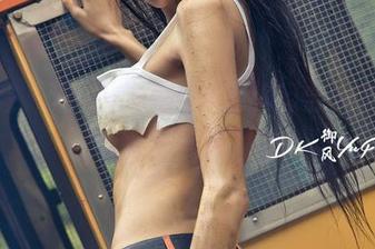 青豆客 – 短裙+潇同学=无敌组合，免费套图值得你细细品味！