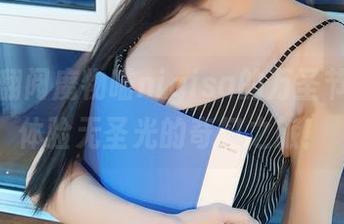 一起来翻阅魔物喵nigisa的万圣节合集，体验无圣光的奇幻之旅！