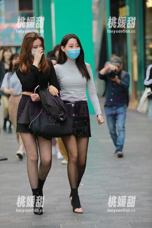 魔镜街拍 - 图册高潮迭起：凯恩这一刻，点亮了我的心，还有我那滴下来的冰淇淋！