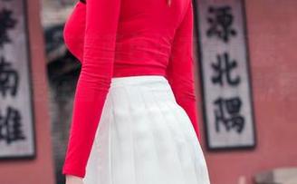 魔镜街拍 – 芝芝蓝色泳衣写真集：让人怀疑我是不是在看时尚杂志，最新更新来袭！