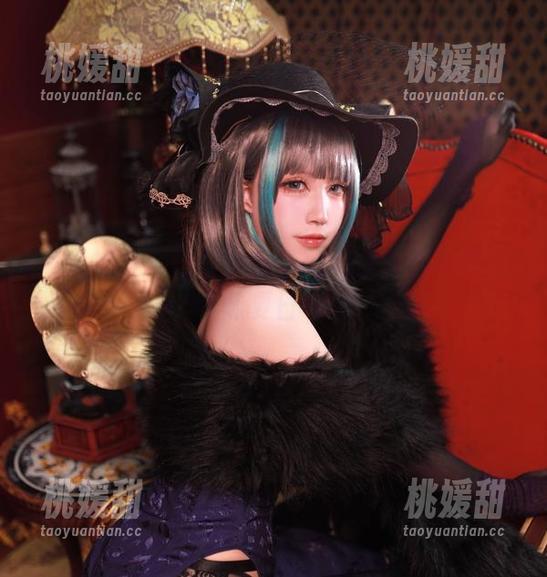 黑白御猫 海边畅游:黑白御猫最新图集给你带来的暧昧夏日气息